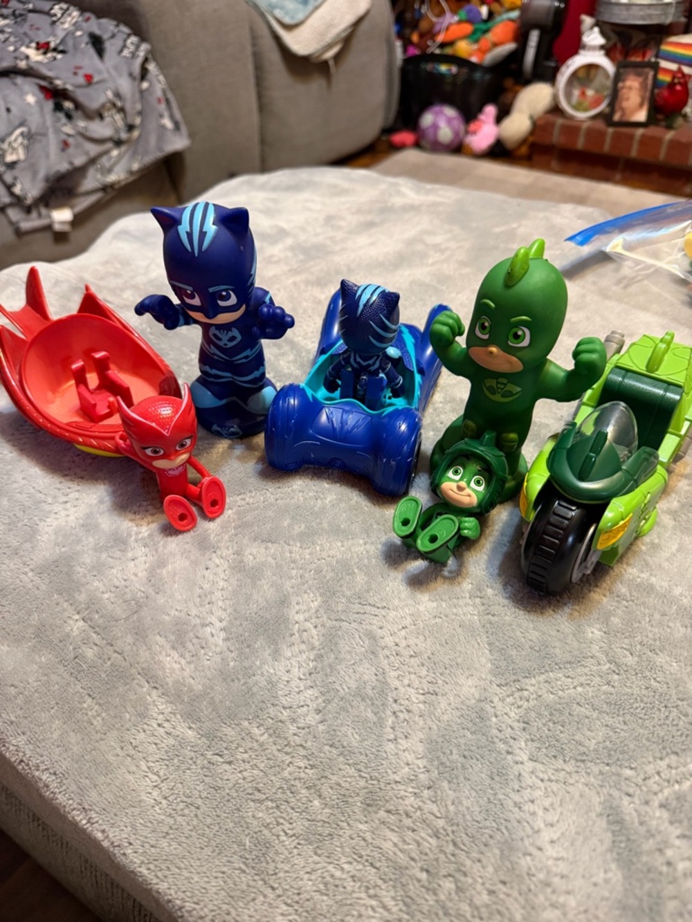 PJ Masks 6-Piece Action Figure & Vehicle Playset - Red, Blue, Green